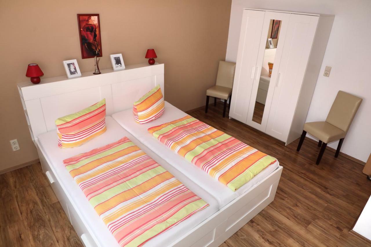 Ferienwohnungen Pension Aurora Kappel-Grafenhausen Bagian luar foto